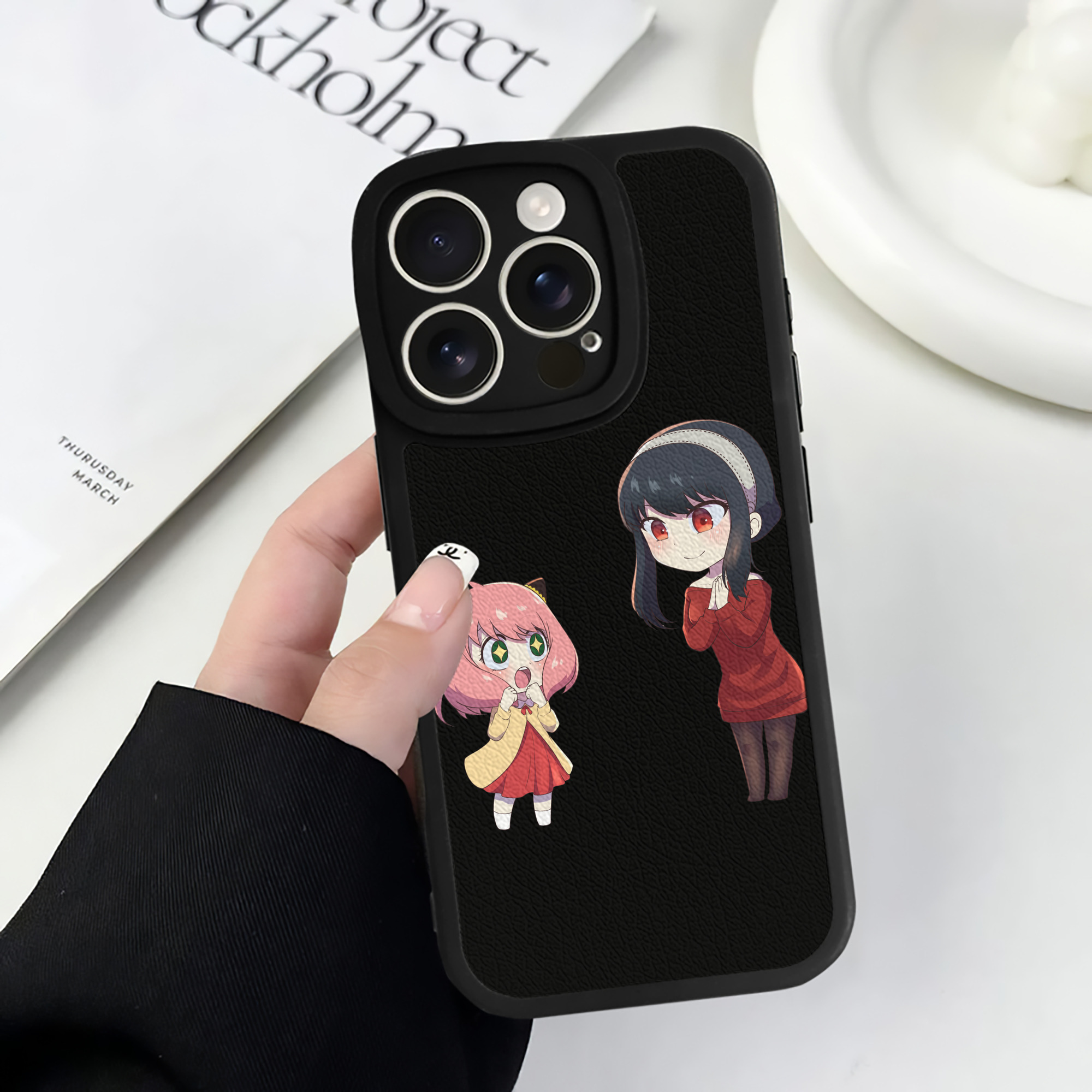 （画像用） SPY×FAMILY间谍家家酒 【iPhone 16シリーズ対応】シリコンスマホケース（レザー調） 材質：シリコン